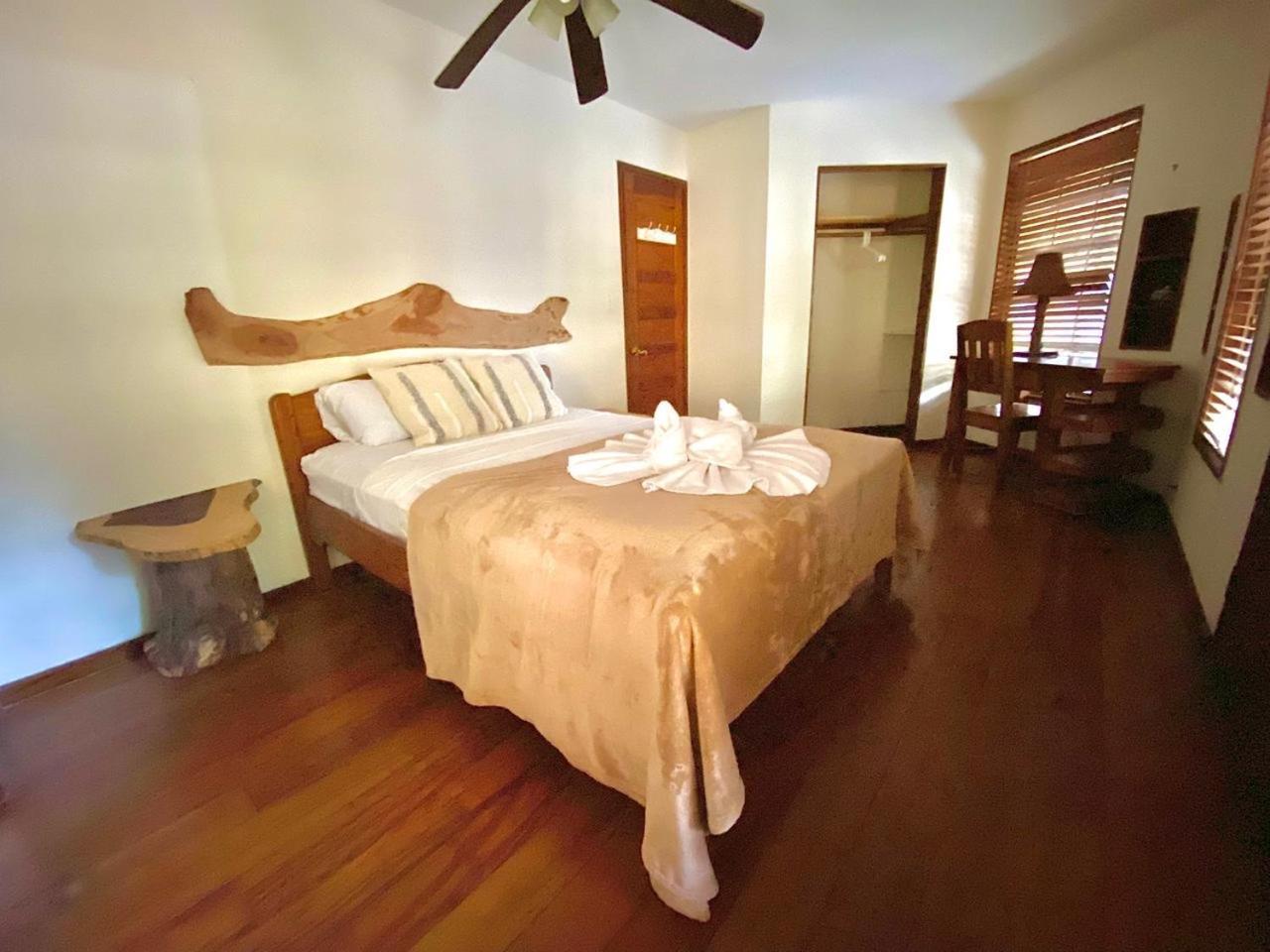 Kin Resort Lodge Maya Beach Esterno foto