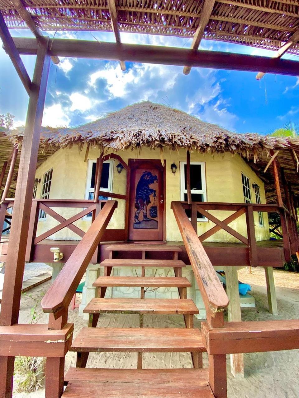 Kin Resort Lodge Maya Beach Esterno foto