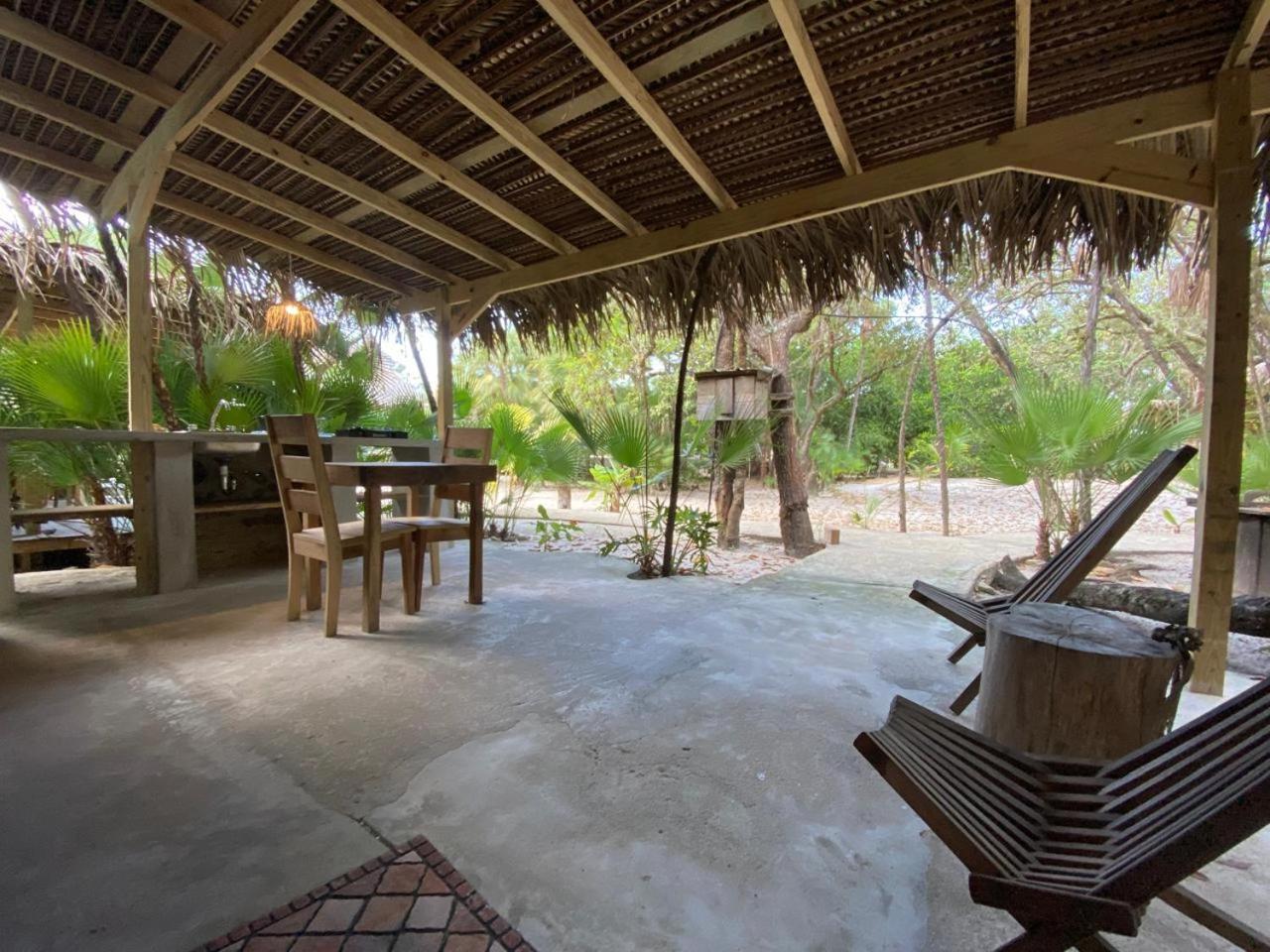 Kin Resort Lodge Maya Beach Esterno foto